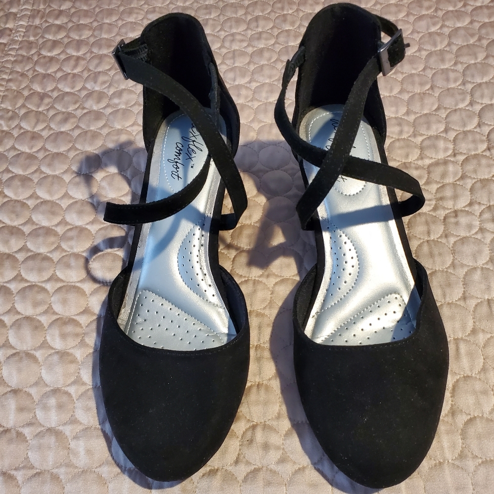 Black Wedges